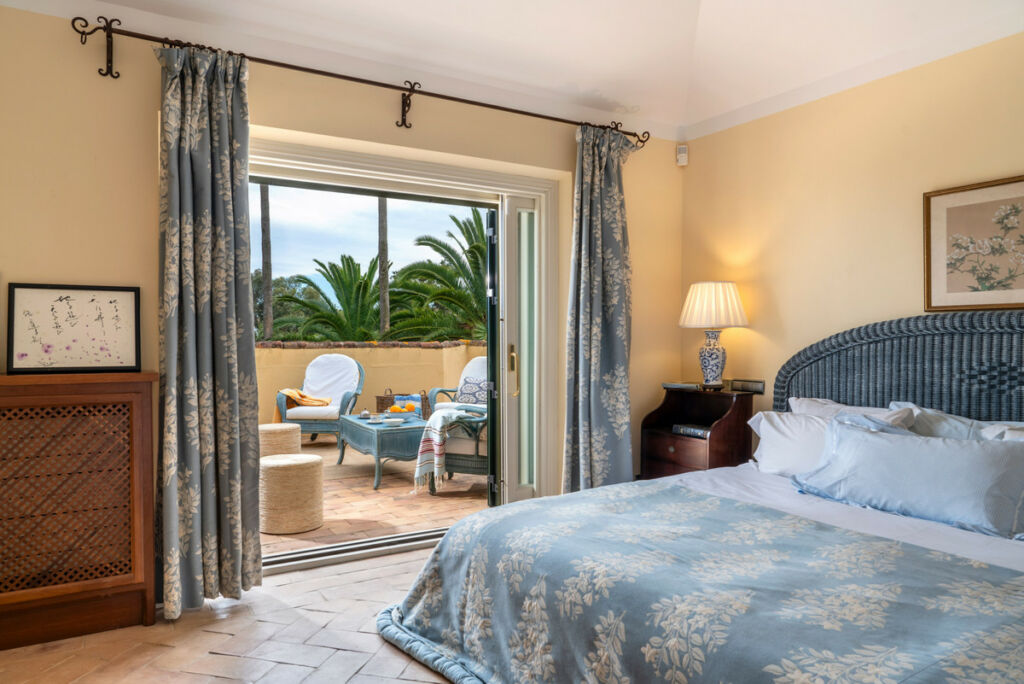 Detached Villa Sotogrande Alto Cádiz - image 37