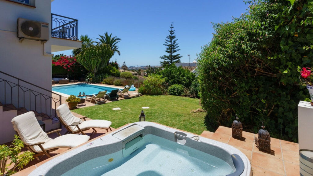Detached Villa Mijas Málaga - image 34