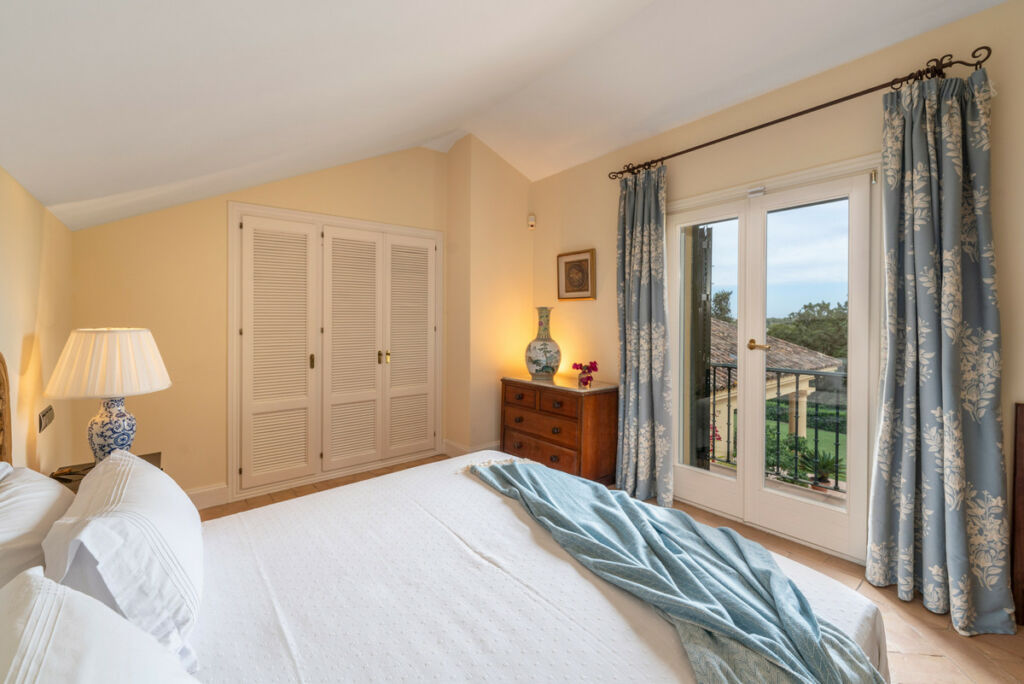 Detached Villa Sotogrande Alto Cádiz - image 38