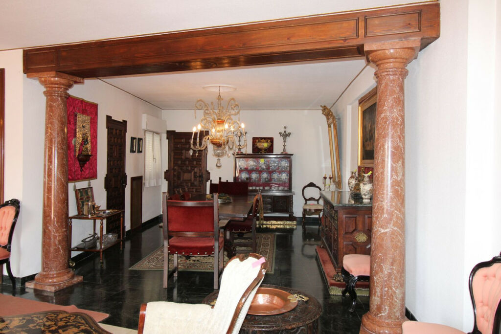 Top Floor Apartment Antequera Málaga - image 4