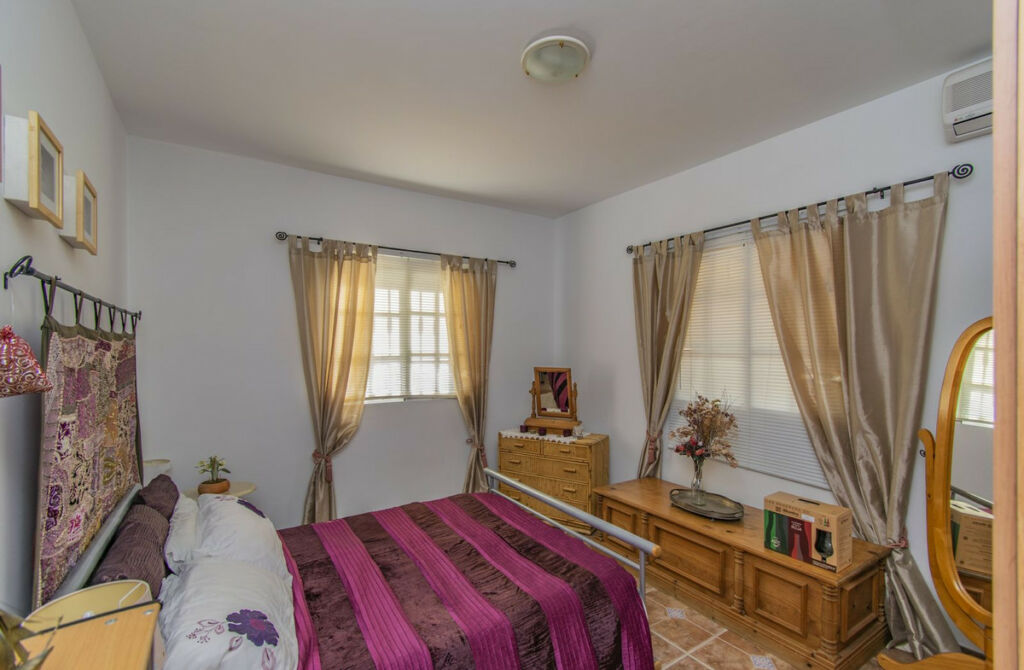 Detached Villa Monda Málaga - image 4