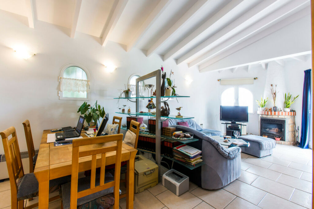 Detached Villa Montemar Alicante - image 4
