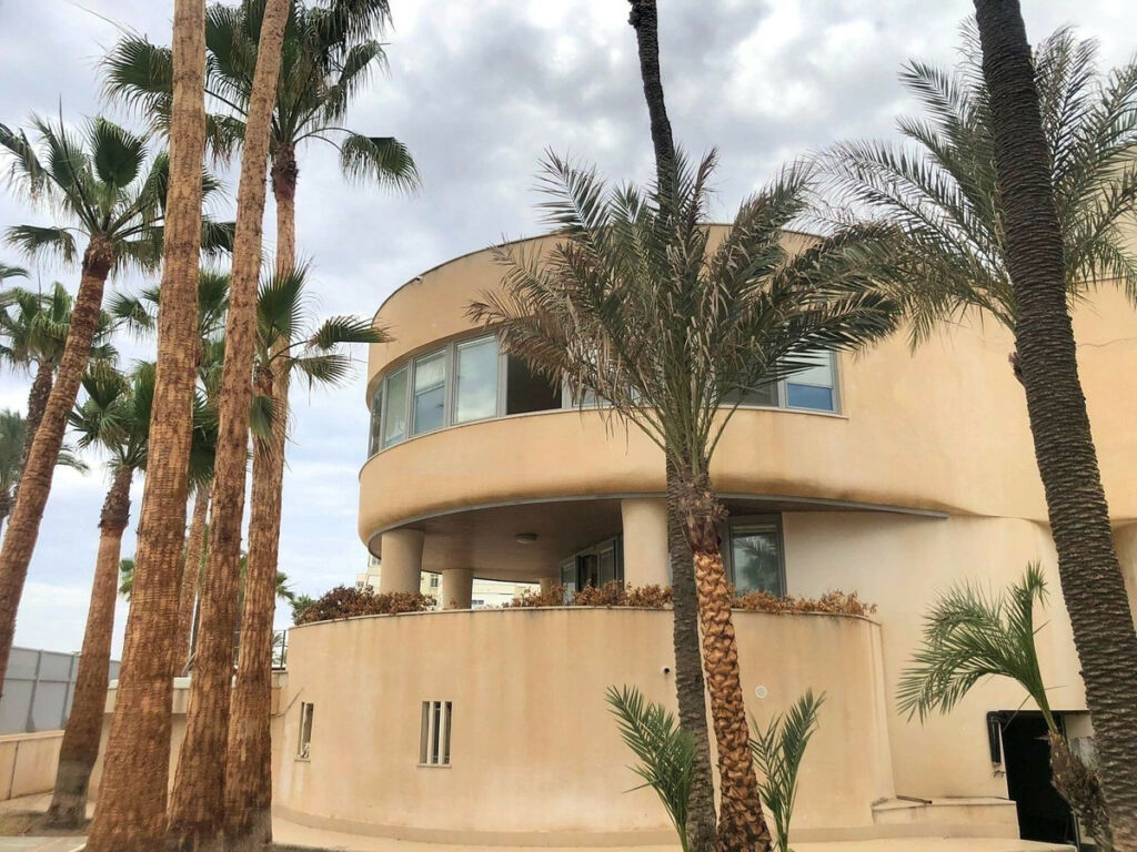 Detached Villa El Altet Alicante - image 4