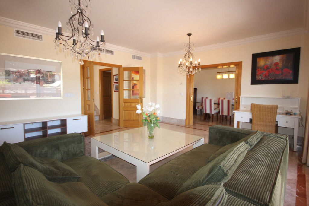 Semi-Detached House Santa Clara Málaga - image 2