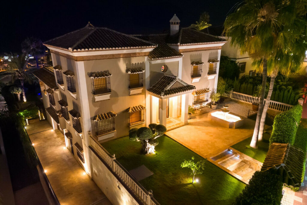 Detached Villa La Cala de Mijas Málaga - image 3