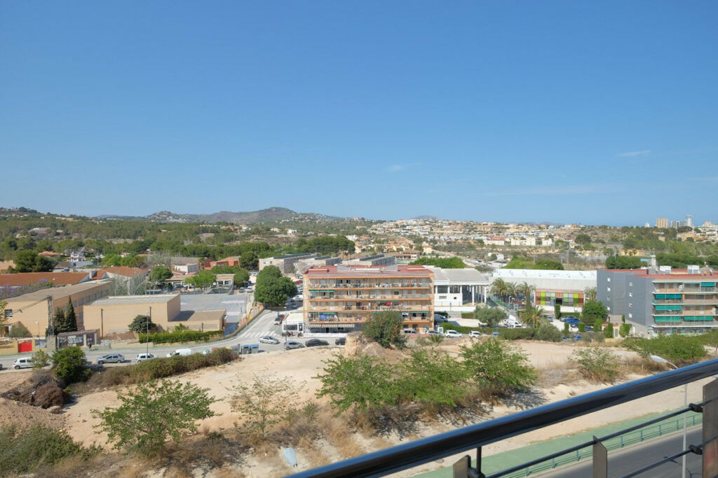 Middle Floor Apartment Calpe Alicante - image 4