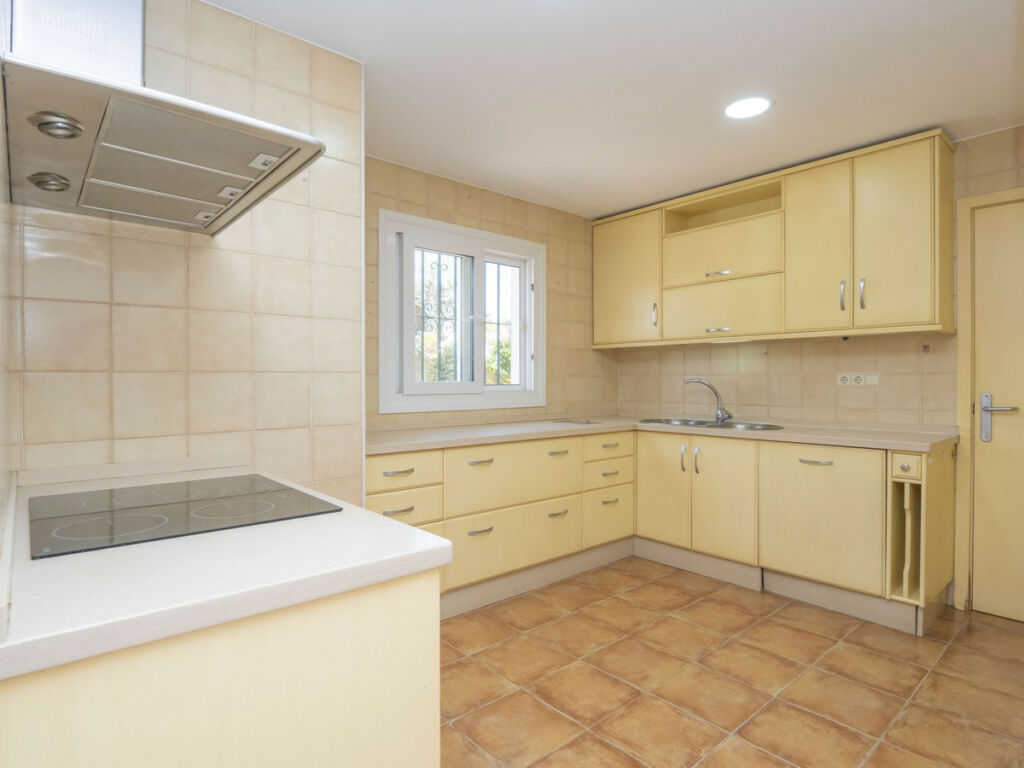 Detached Villa Marbella Málaga - image 45