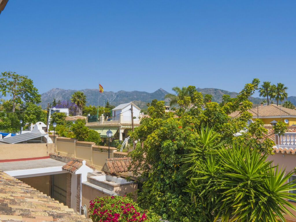 Detached Villa Marbella Málaga - image 47