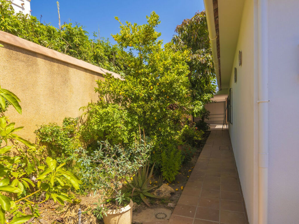 Detached Villa Marbella Málaga - image 48