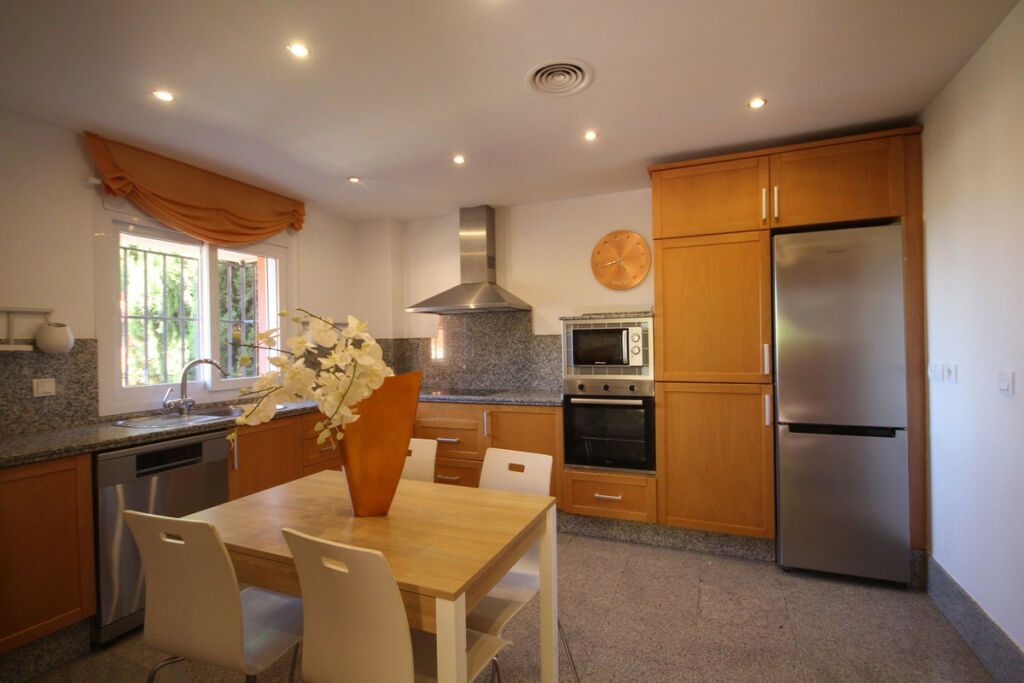 Semi-Detached House Santa Clara Málaga - image 6