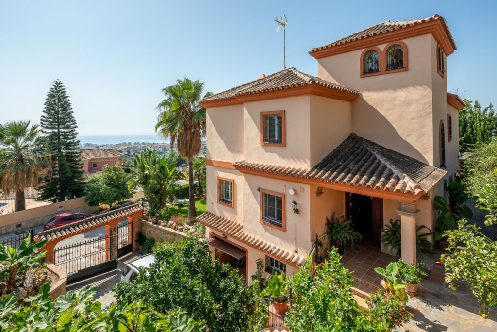 Detached Villa Marbella Málaga - image 5