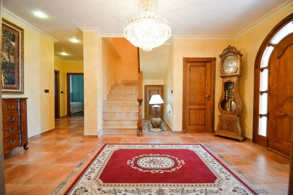 Detached Villa La Murada Alicante - image 5