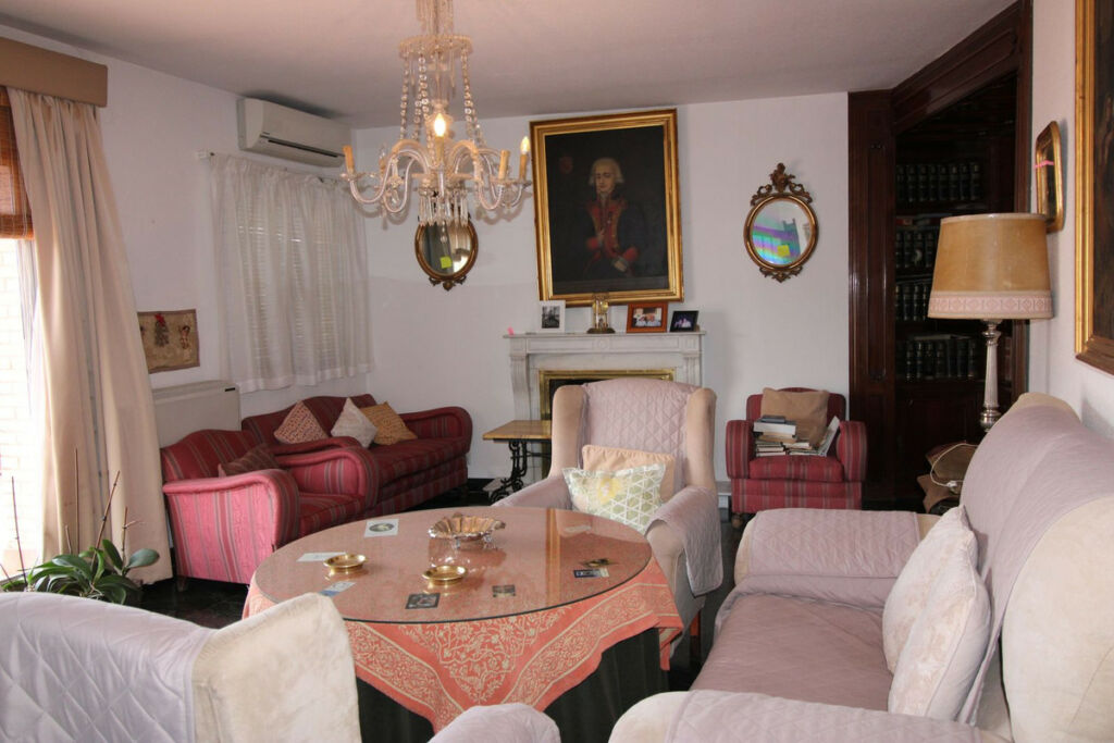 Top Floor Apartment Antequera Málaga - image 5