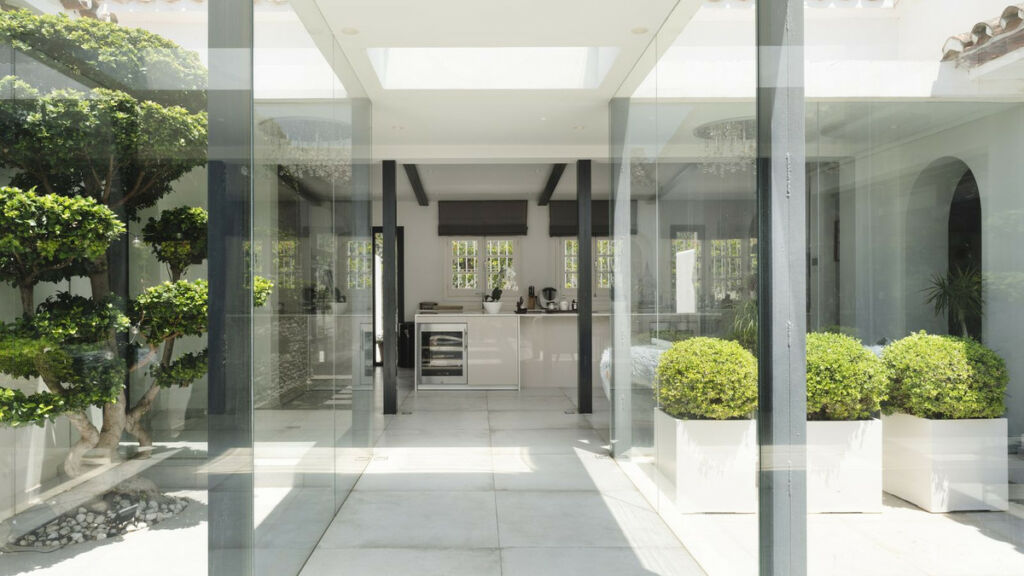 Detached Villa Cortijo Blanco Málaga - image 5