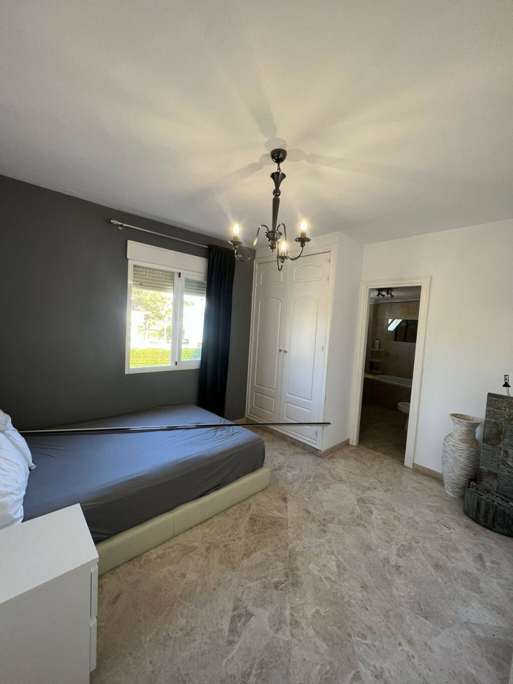 Middle Floor Apartment Nueva Andalucía Málaga - image 5