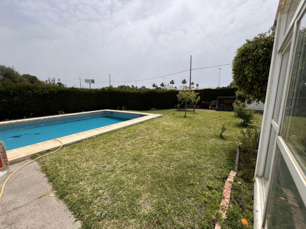Detached Villa Selwo Málaga - image 5