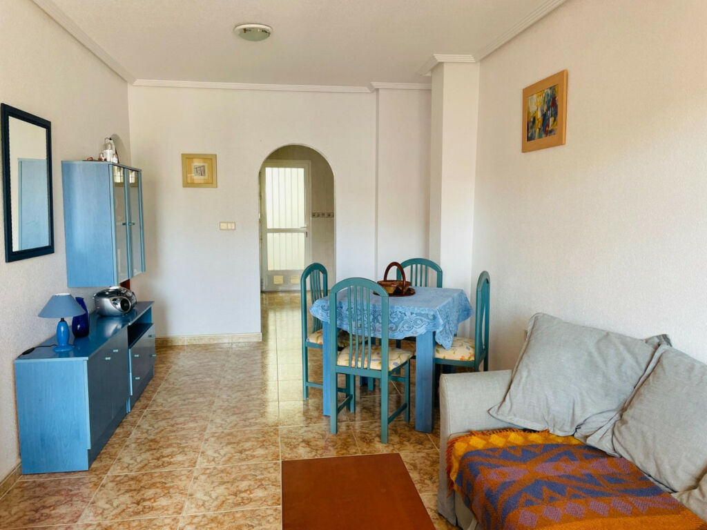 Middle Floor Apartment La Florida Alicante - image 5