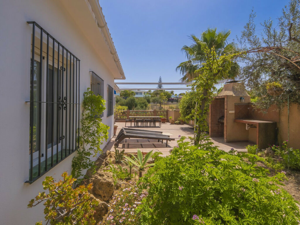 Detached Villa Marbella Málaga - image 50