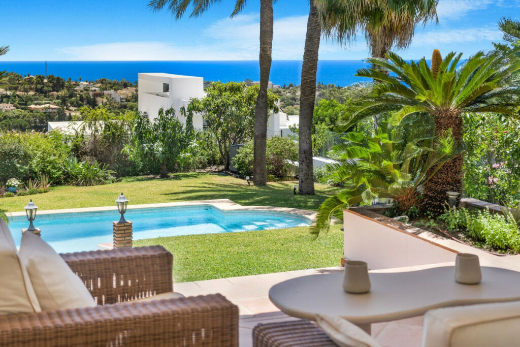 Detached Villa El Paraiso Málaga - image 50