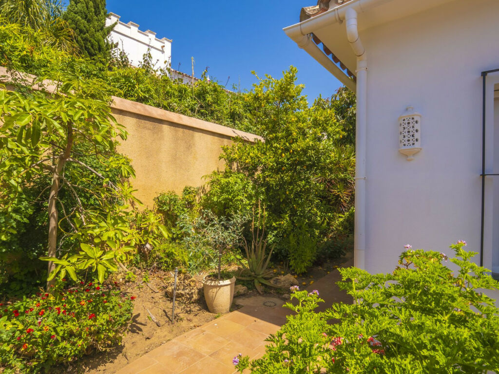 Detached Villa Marbella Málaga - image 52