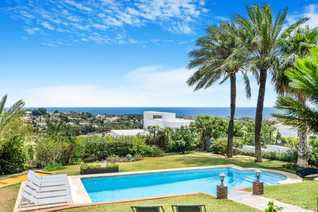 Detached Villa El Paraiso Málaga - image 59