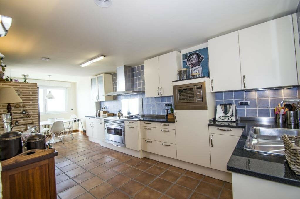 Middle Floor Apartment Torrevieja Alicante - image 6