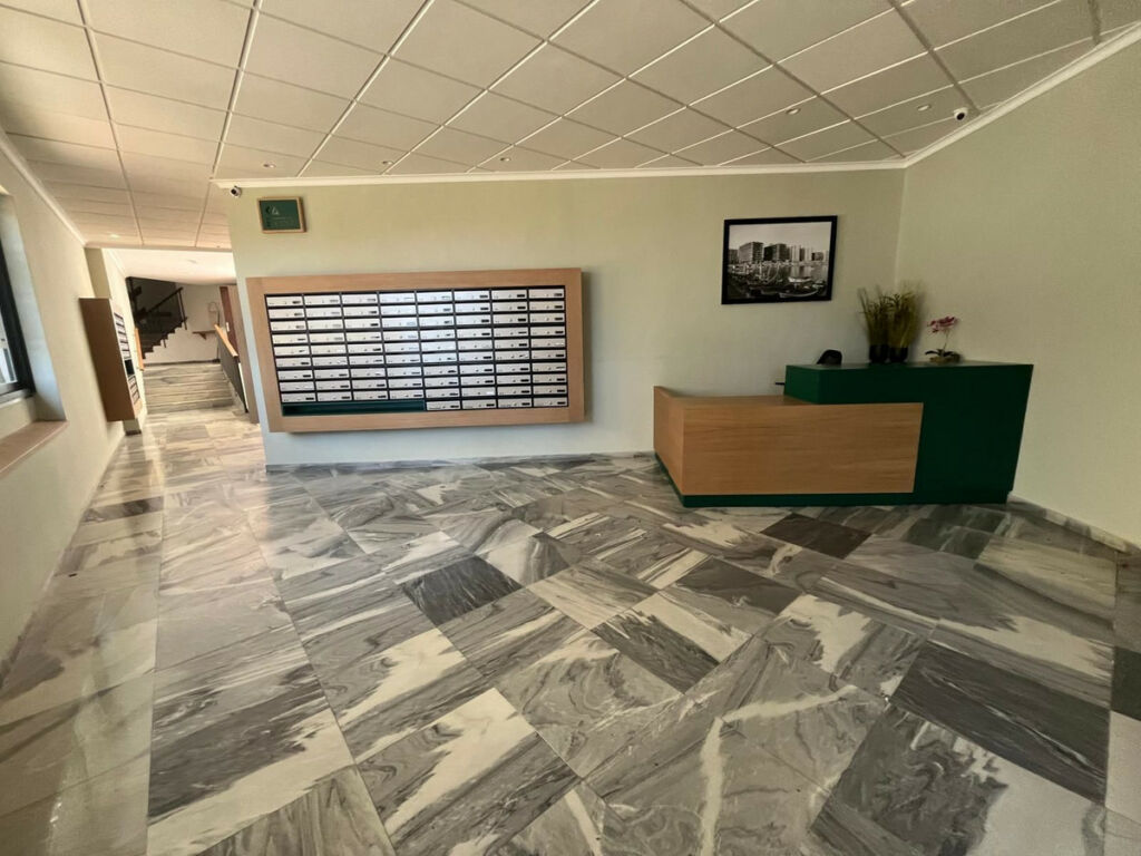 Middle Floor Apartment Marbella Málaga - image 6
