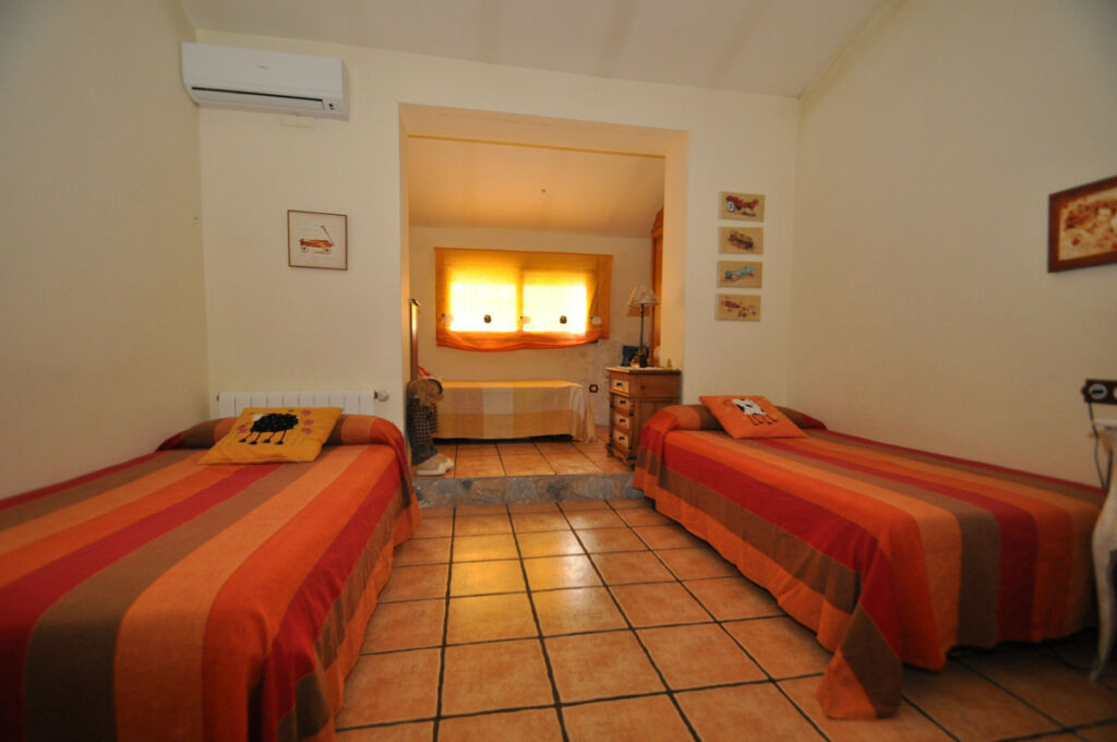 Townhouse Chinorlet Alicante - image 6