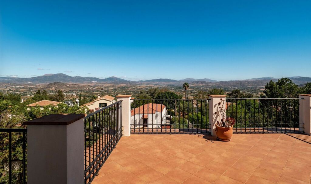 Detached Villa Alhaurín el Grande Málaga - image 6
