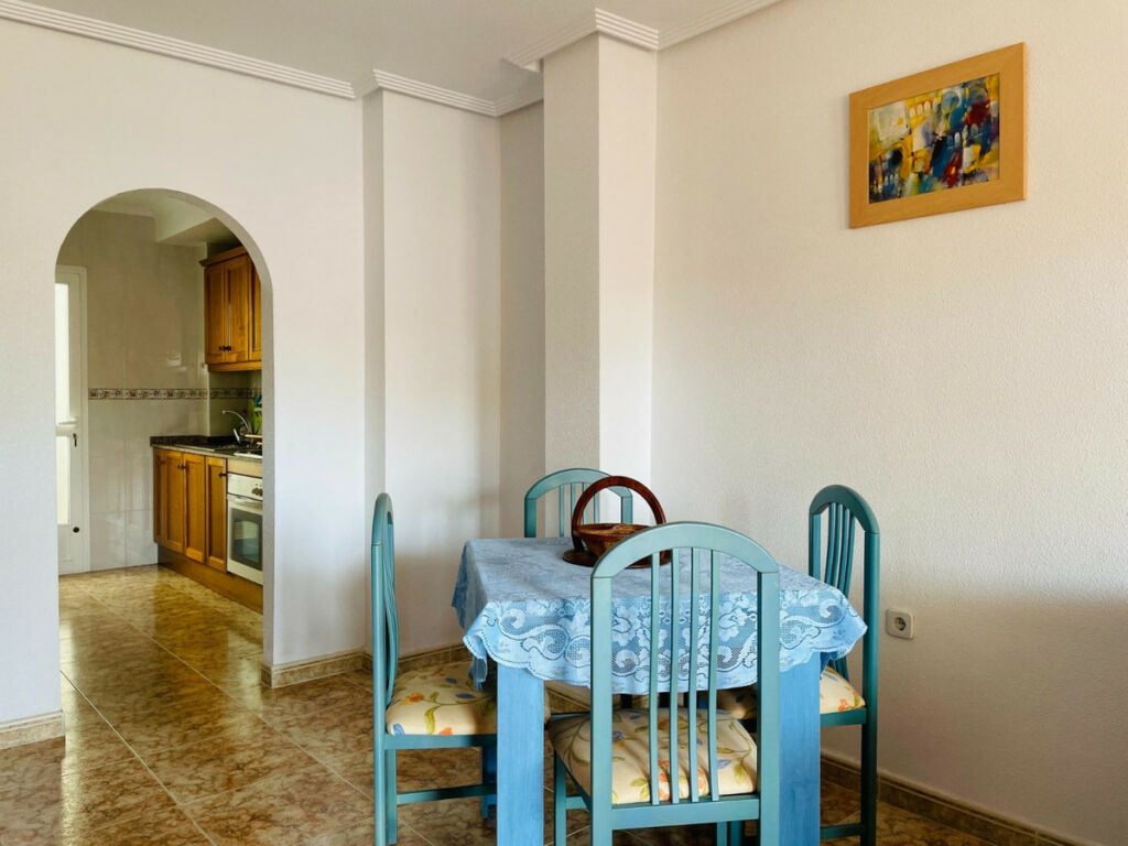 Middle Floor Apartment La Florida Alicante - image 7