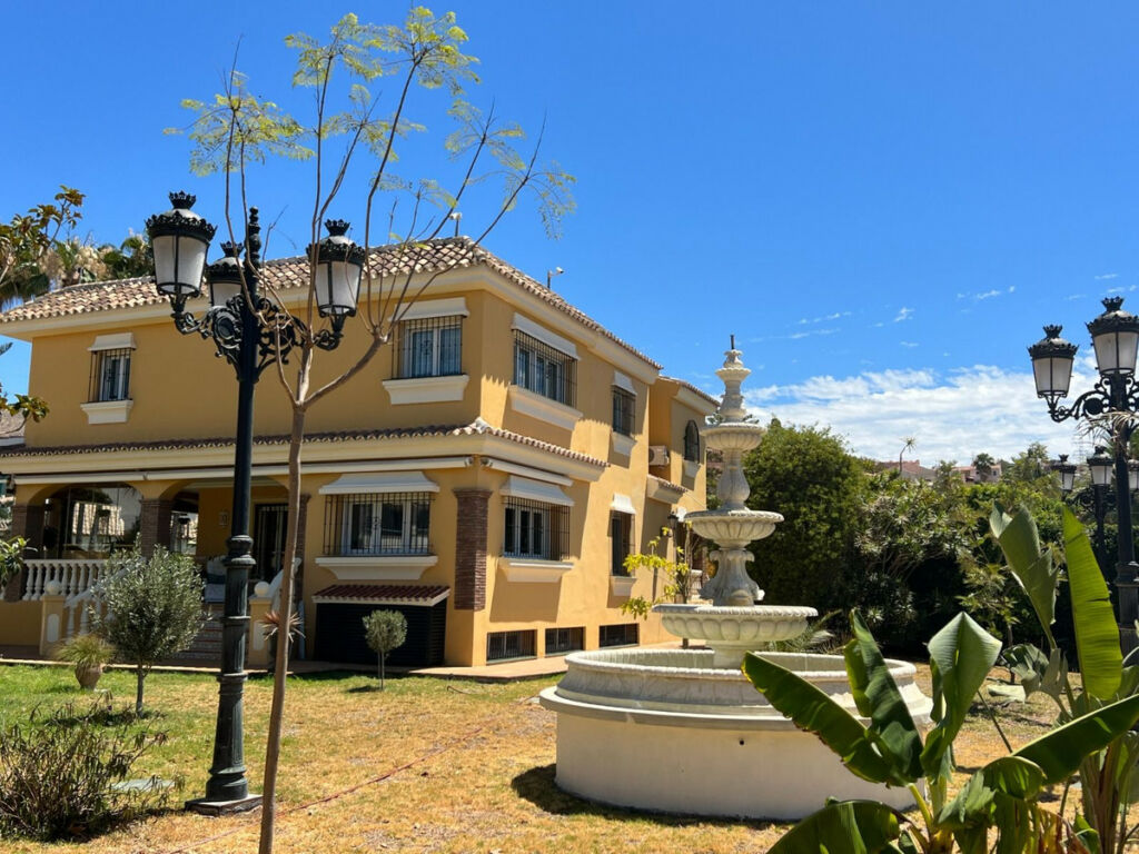 Detached Villa Rincón de la Victoria Málaga - image 78