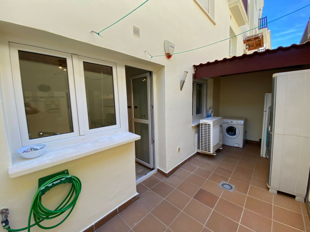 Ground Floor Apartment Carvajal Málaga - image 9