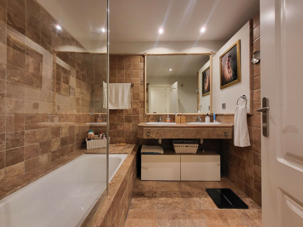 Ground Floor Apartment Atalaya Málaga - image 8