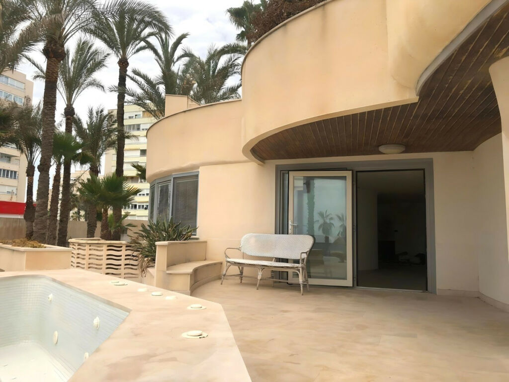 Detached Villa El Altet Alicante - image 8