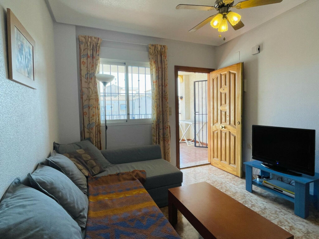 Middle Floor Apartment La Florida Alicante - image 8