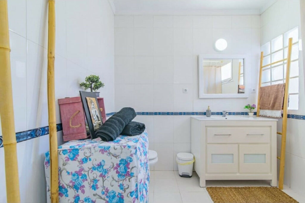 Top Floor Studio Cabopino Málaga - image 9