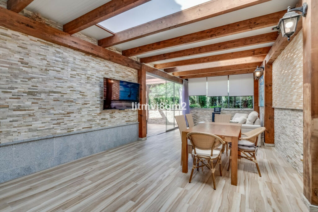 Detached Villa Artola Málaga - image 9