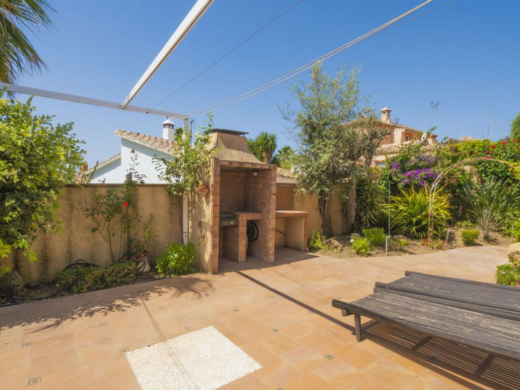 Detached Villa Marbella Málaga - image 9