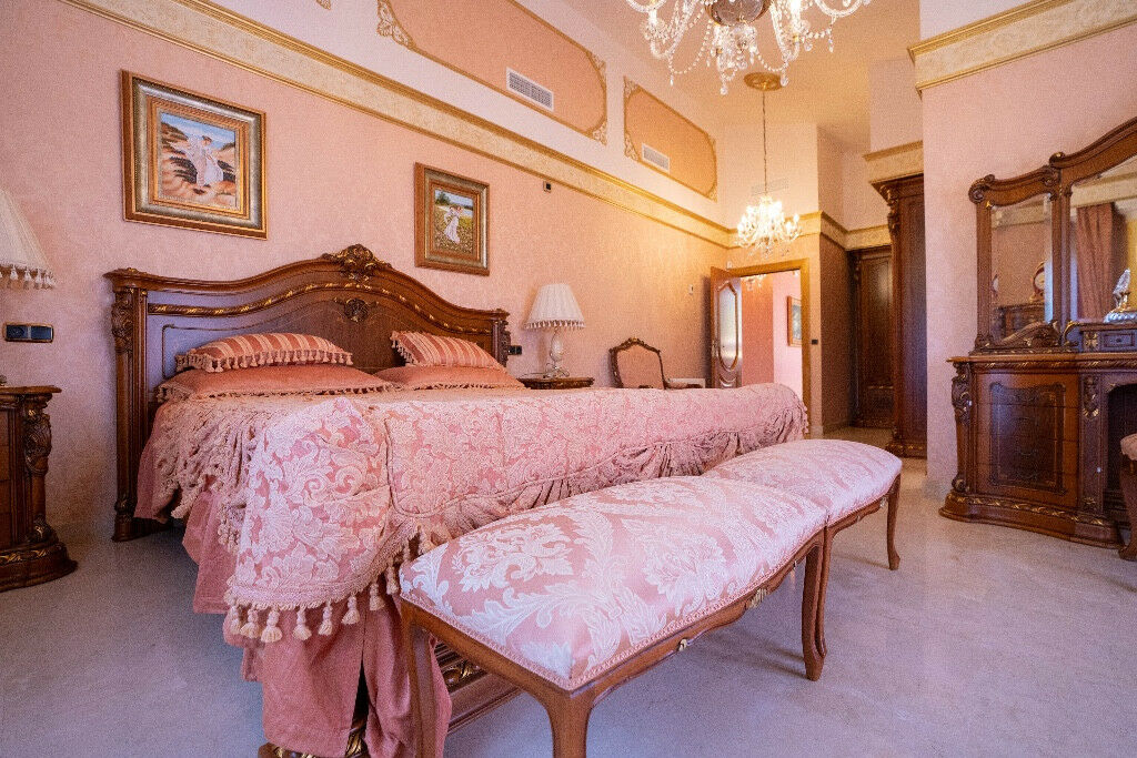 Detached Villa Campoamor Alicante - image 9