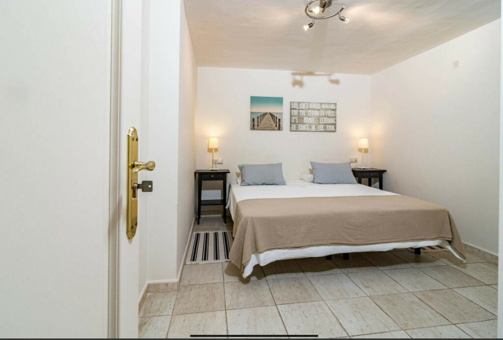 Detached Villa Marbella Málaga - image 9