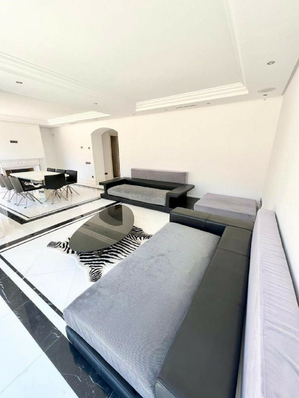 Middle Floor Apartment Puerto Banús Málaga - image 9