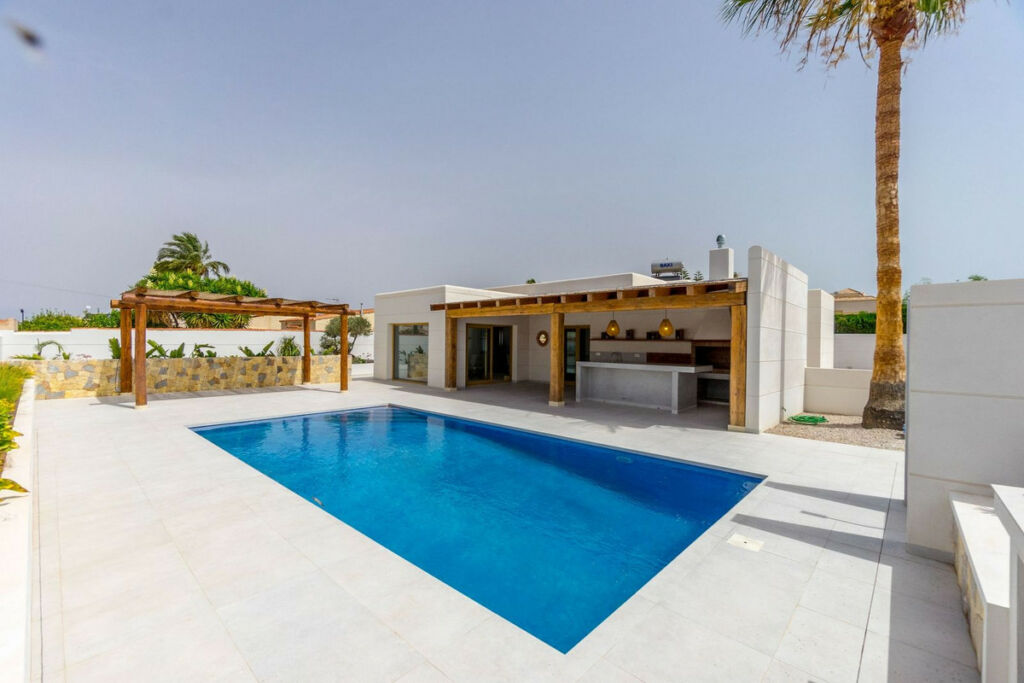 Detached Villa Torrevieja Alicante