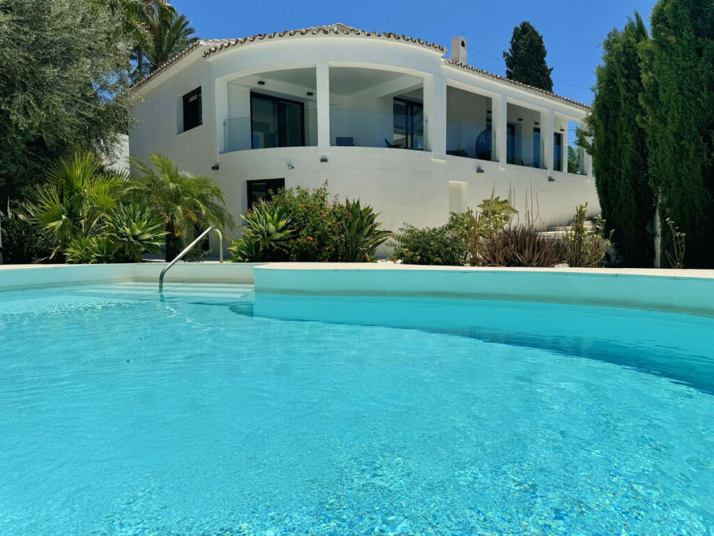 Detached Villa El Rosario Málaga