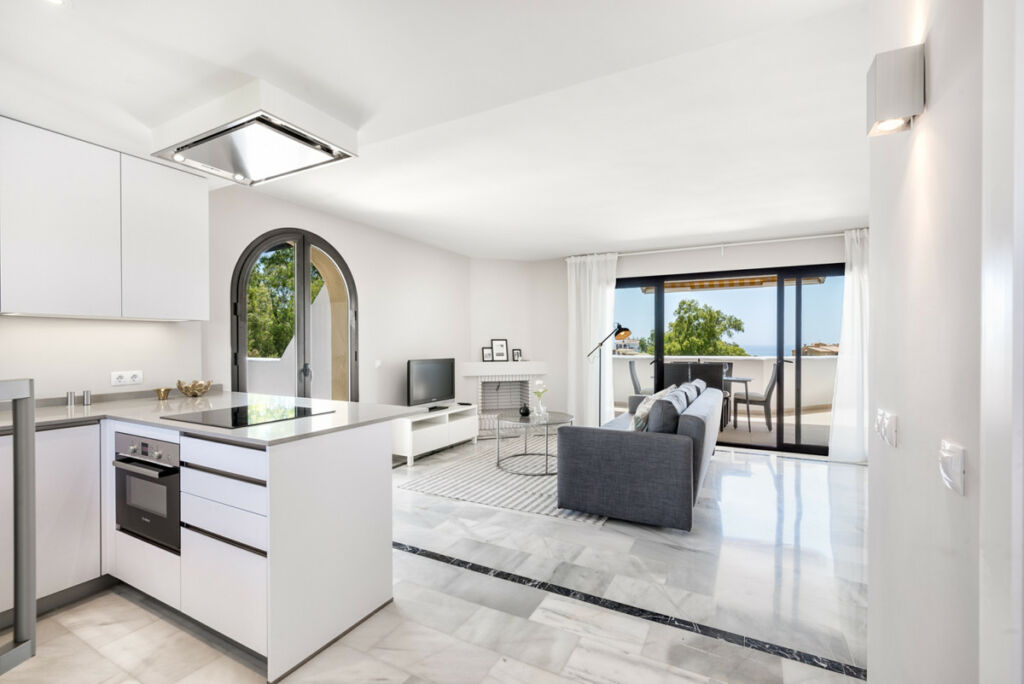 Top Floor Apartment Calahonda Málaga