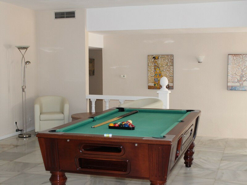 Detached Villa Puerto Banús Málaga - image 10