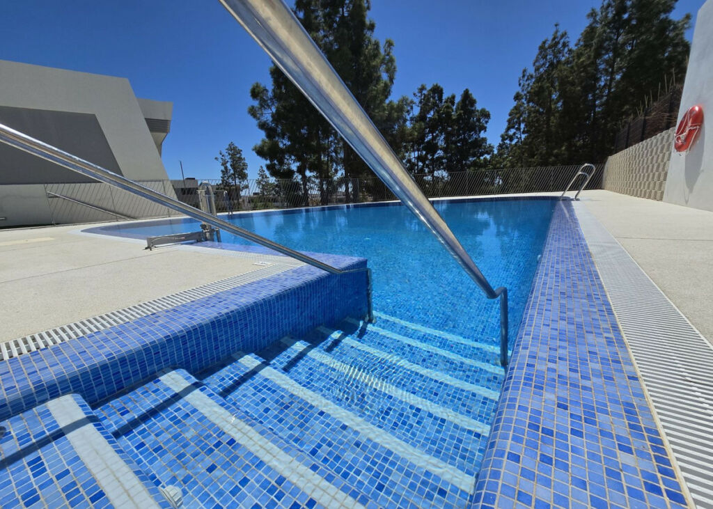 Semi-Detached House El Chaparral Málaga - image 10