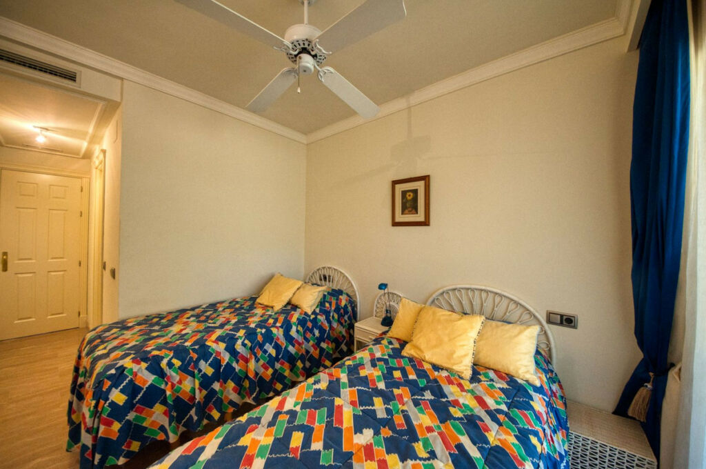 Ground Floor Apartment Sierra Blanca Málaga - image 10