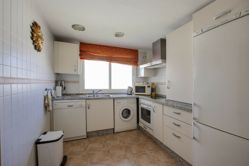 Top Floor Apartment Guadalmina Baja Málaga - image 10