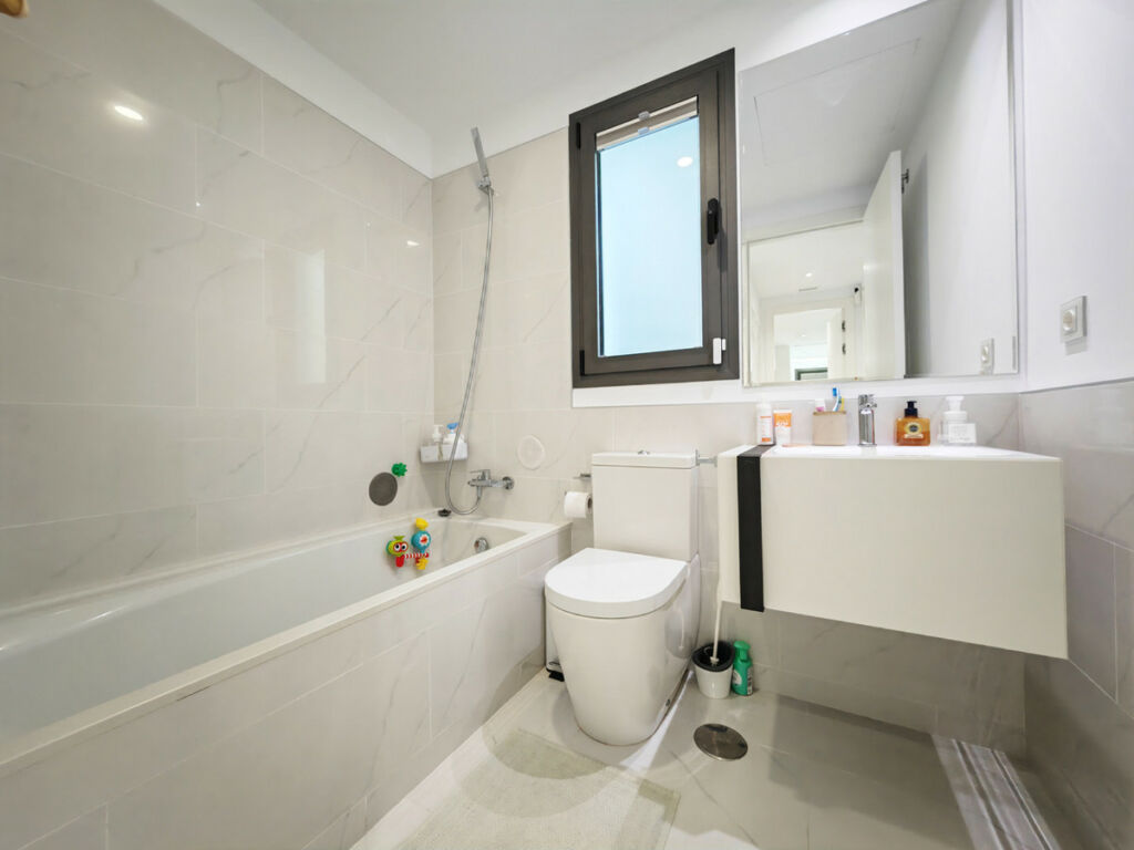Middle Floor Apartment Estepona Málaga - image 13