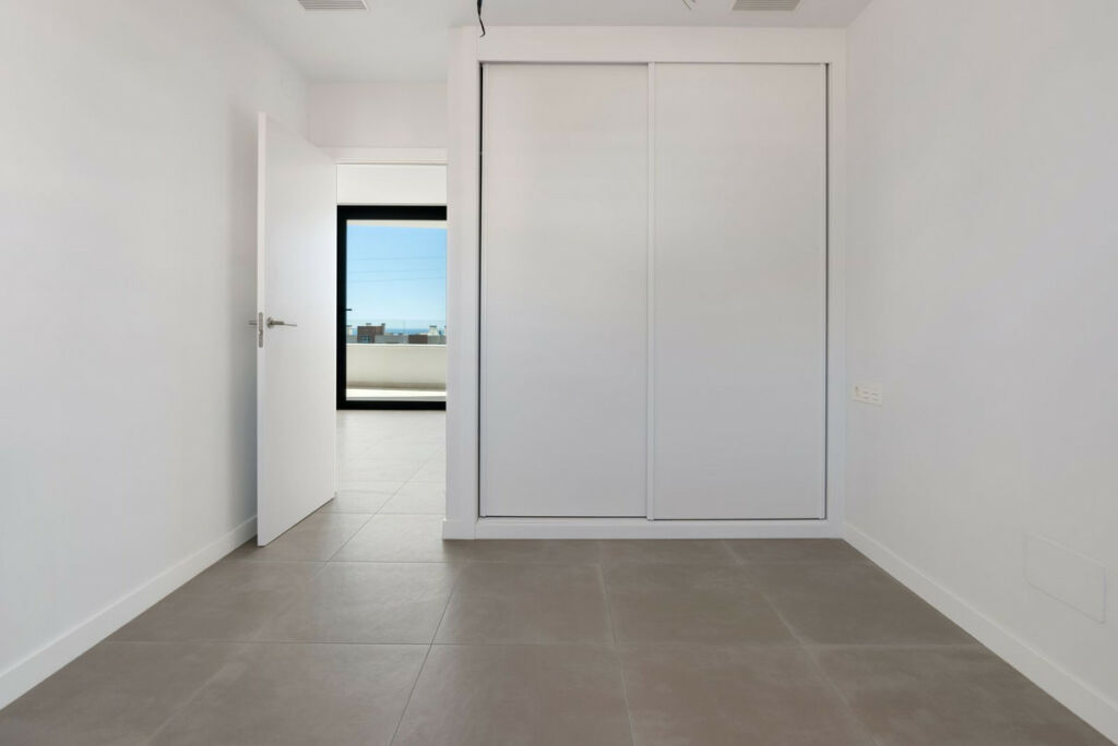 Middle Floor Apartment Benalmadena Costa Málaga - image 11